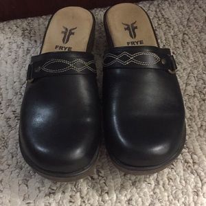 Frye Tosca Ring Clog, 8.5M, wood platform.